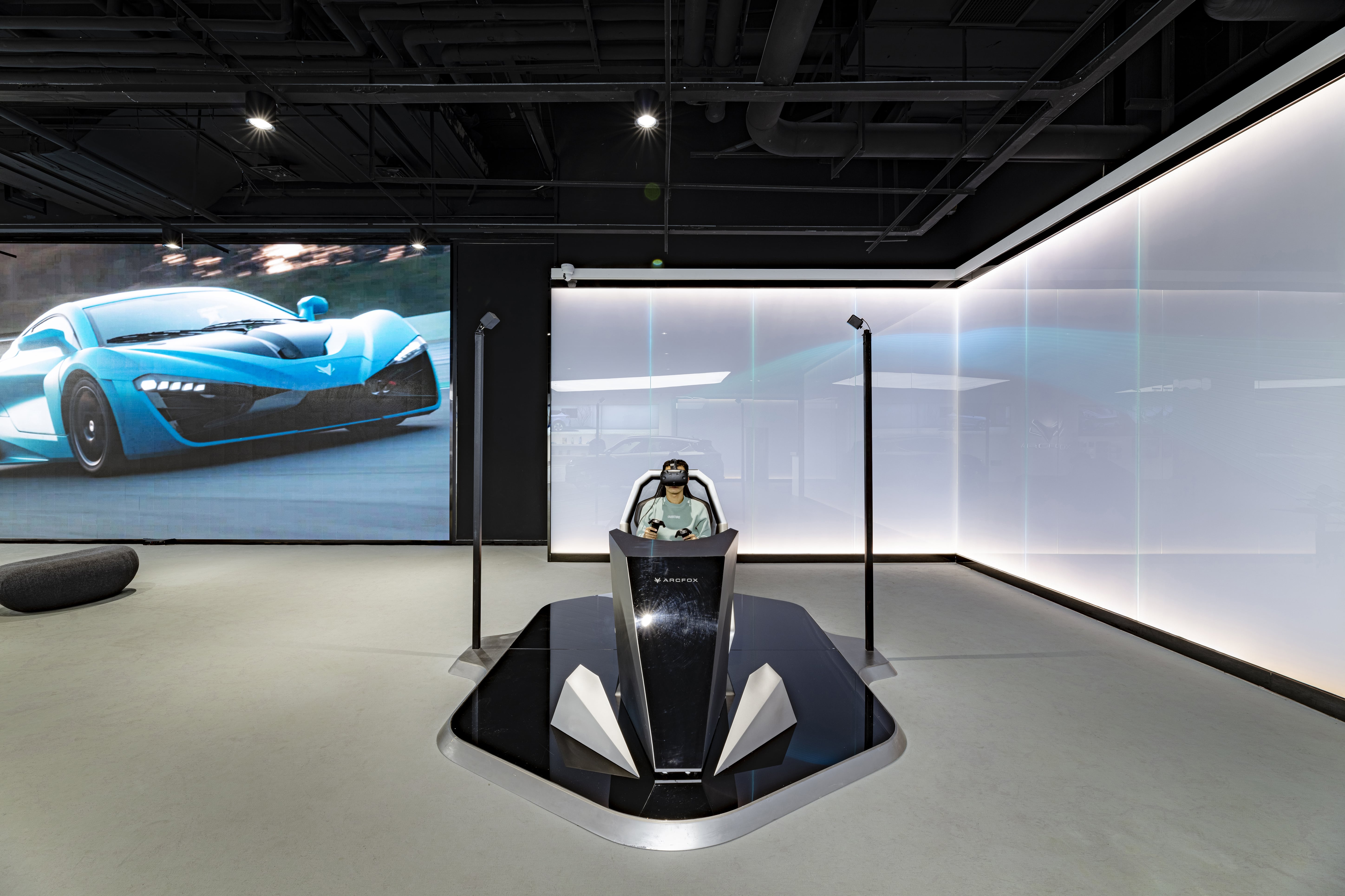 ARCFOX Beijing Sanlitun Experience Center