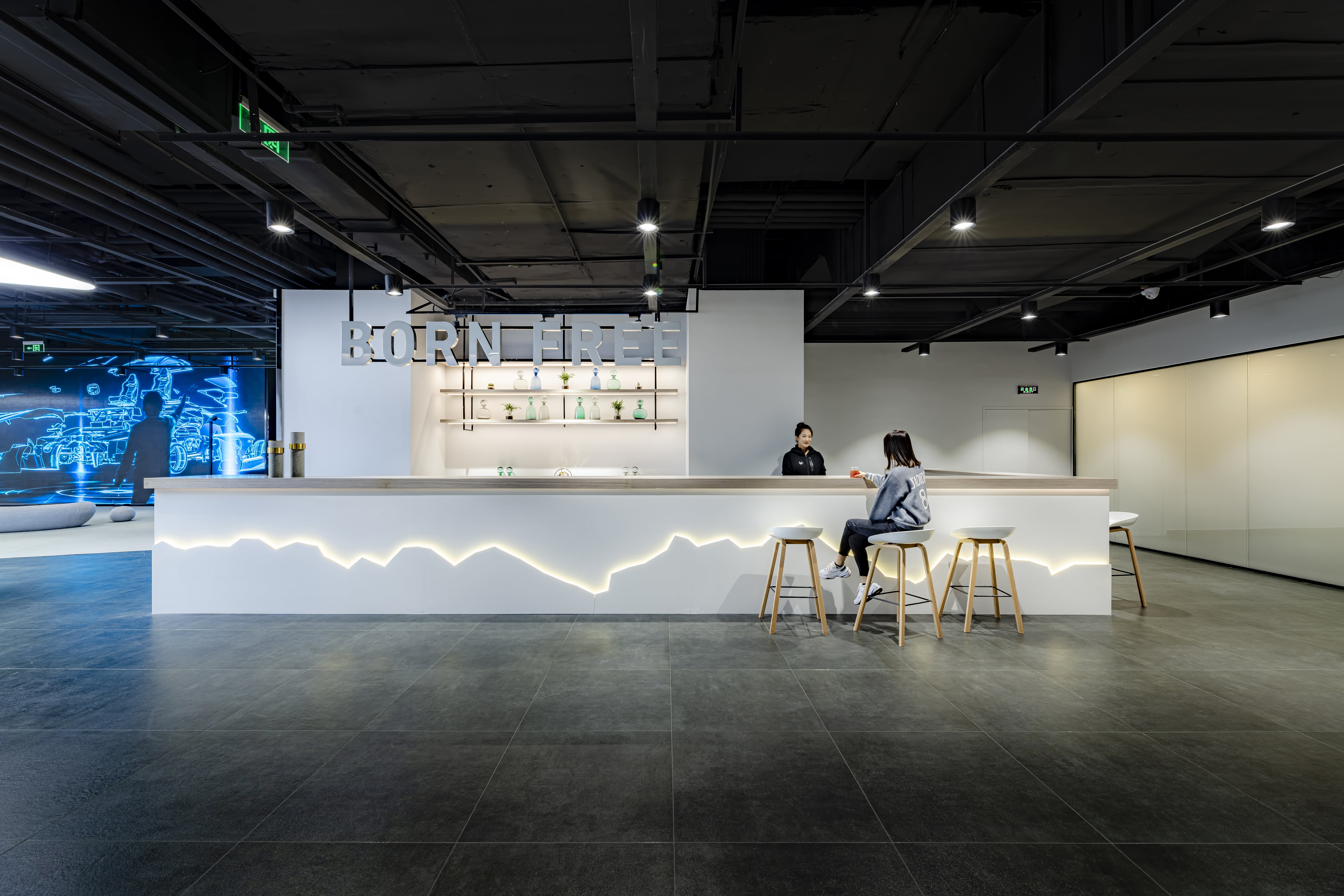 ARCFOX Beijing Sanlitun Experience Center